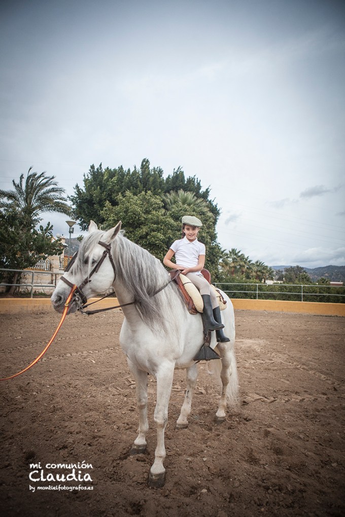 comunion claudia b, montiel fotografos, fotos de comunion, fotografos de malaga, fotografo de malaga, fotos de comunion